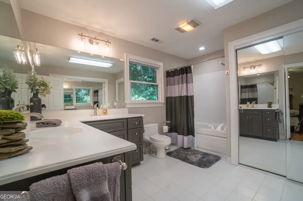 313 Omega WAY Hiawassee, GA 30546