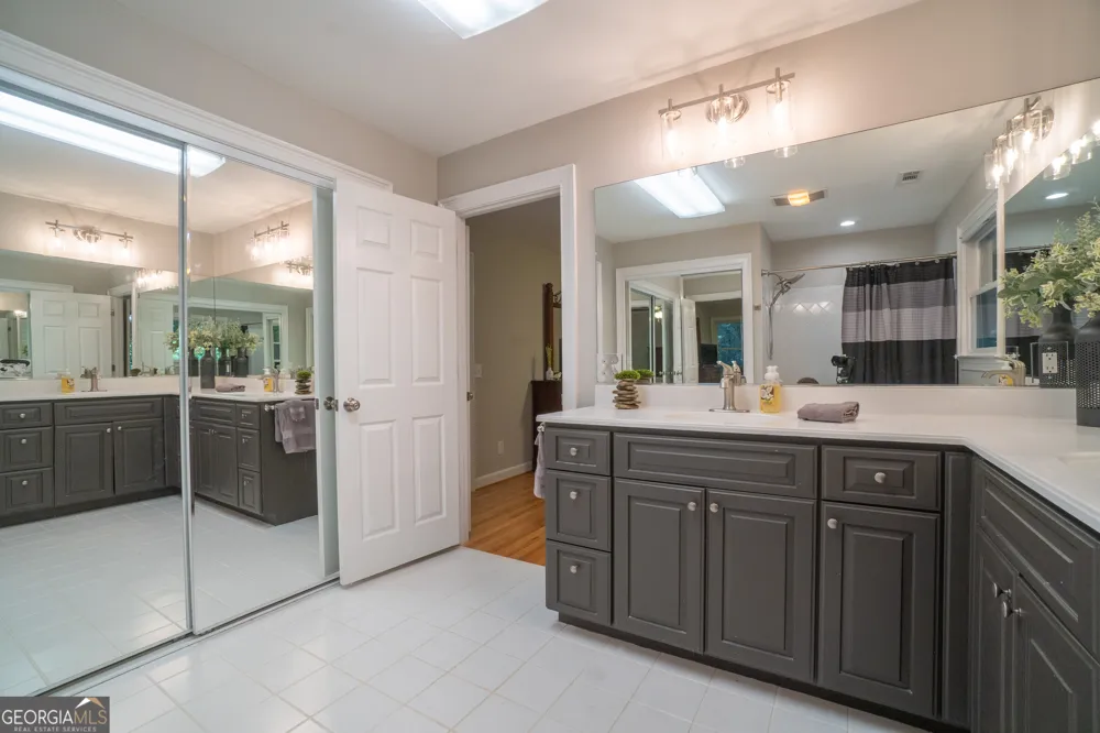 313 Omega WAY Hiawassee, GA 30546