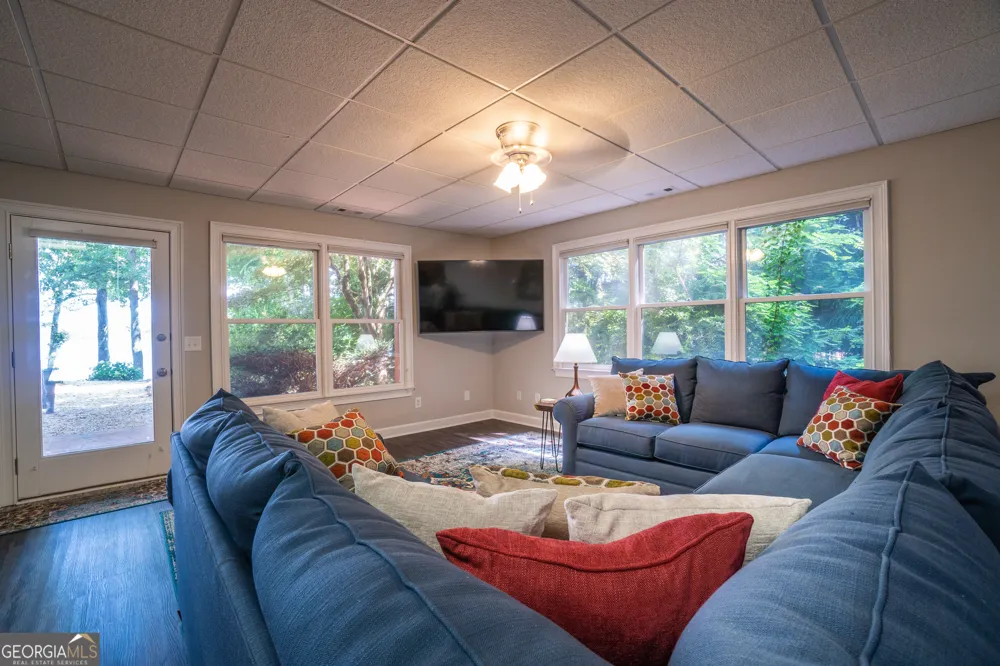 313 Omega WAY Hiawassee, GA 30546