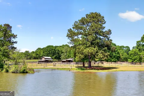 511 W Mcintosh RD