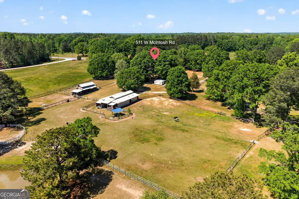 511 W Mcintosh RD Brooks, GA 30205