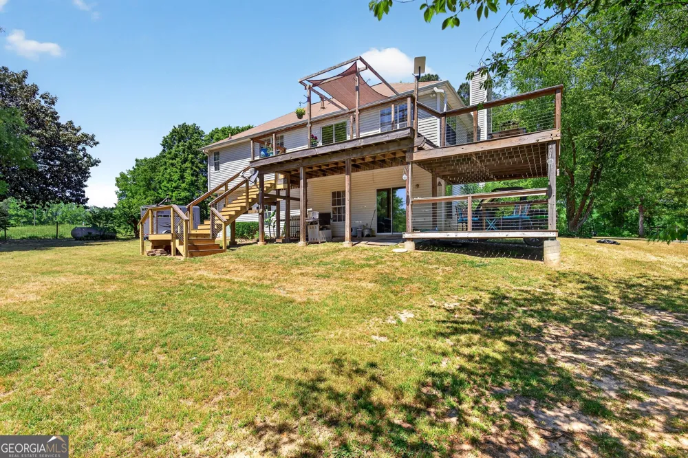 511 W Mcintosh RD Brooks, GA 30205