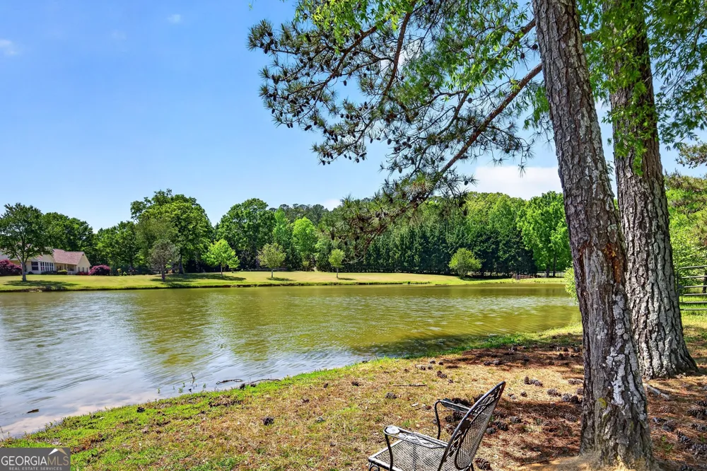 511 W Mcintosh RD Brooks, GA 30205