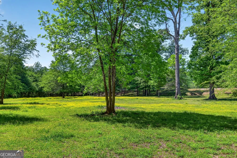 511 W Mcintosh RD Brooks, GA 30205