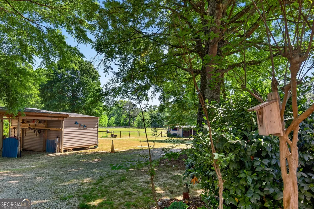 511 W Mcintosh RD Brooks, GA 30205