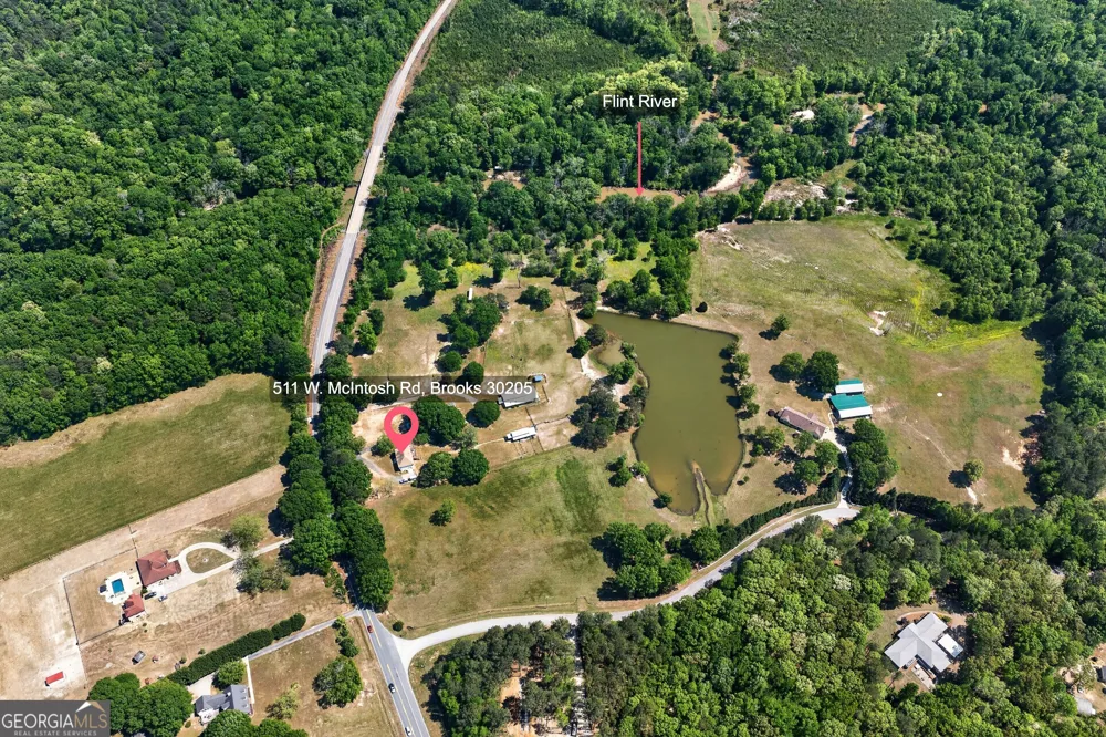 511 W Mcintosh RD Brooks, GA 30205