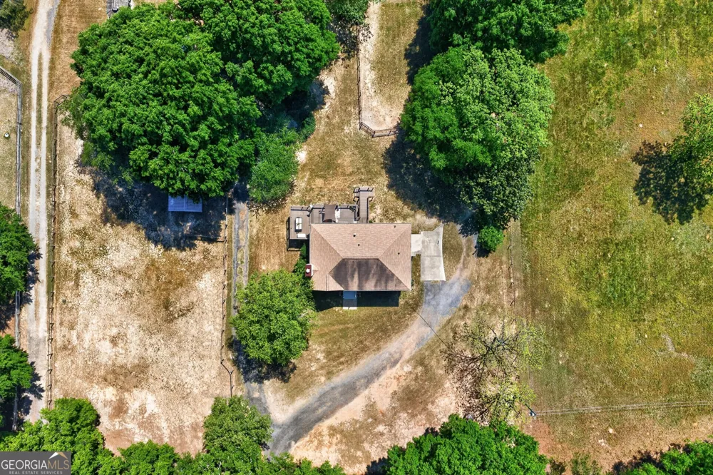 511 W Mcintosh RD Brooks, GA 30205