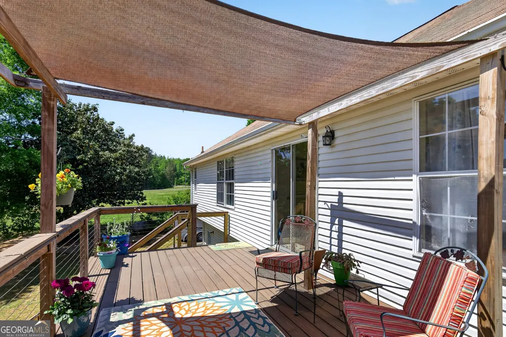 511 W Mcintosh RD Brooks, GA 30205
