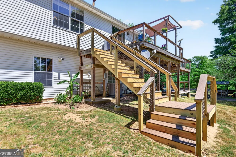 511 W Mcintosh RD Brooks, GA 30205