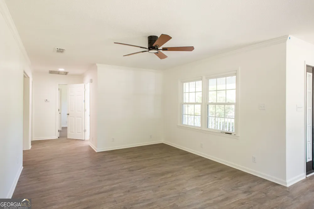 110 Briarwood RD Waycross, GA 31501