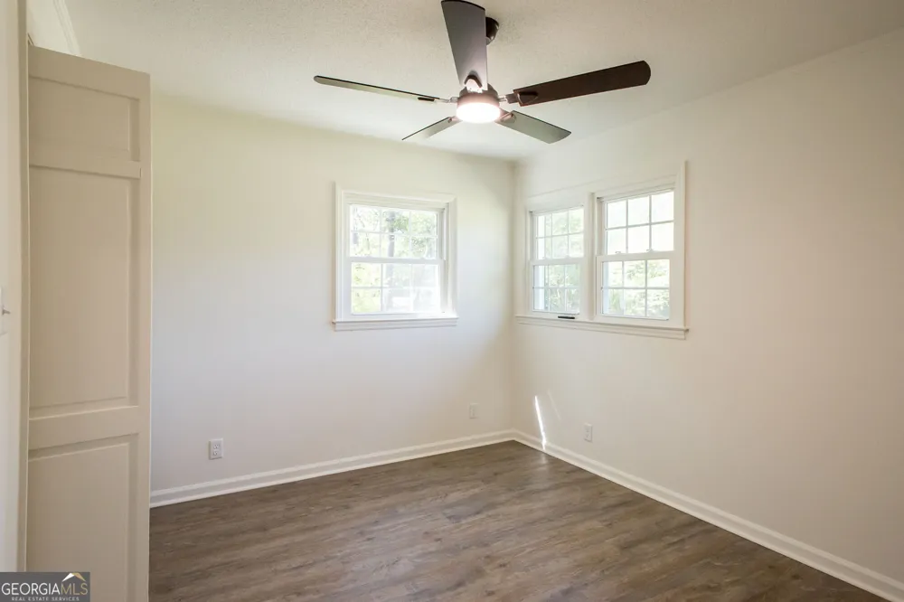 110 Briarwood RD Waycross, GA 31501