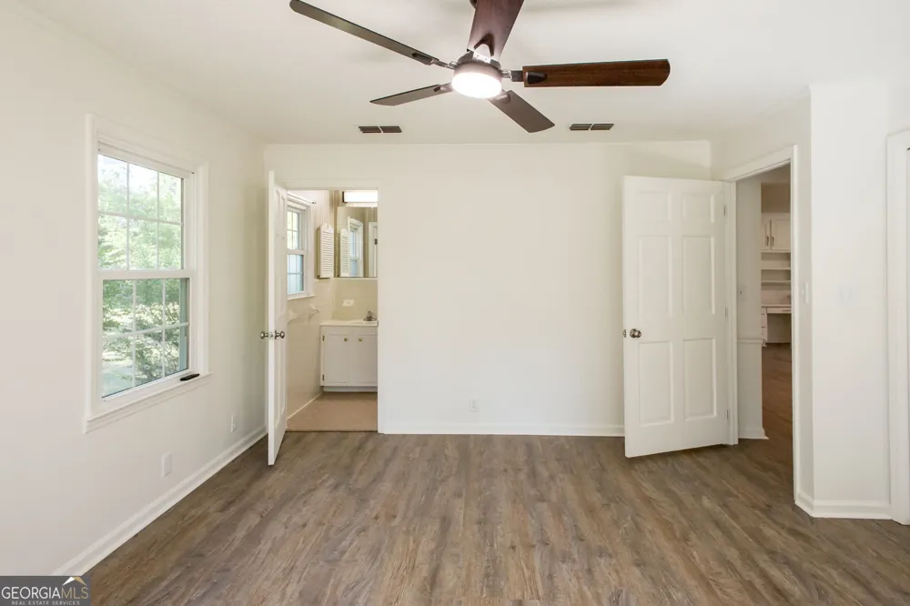 110 Briarwood RD Waycross, GA 31501