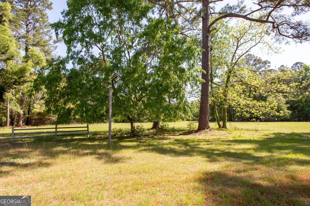 110 Briarwood RD Waycross, GA 31501