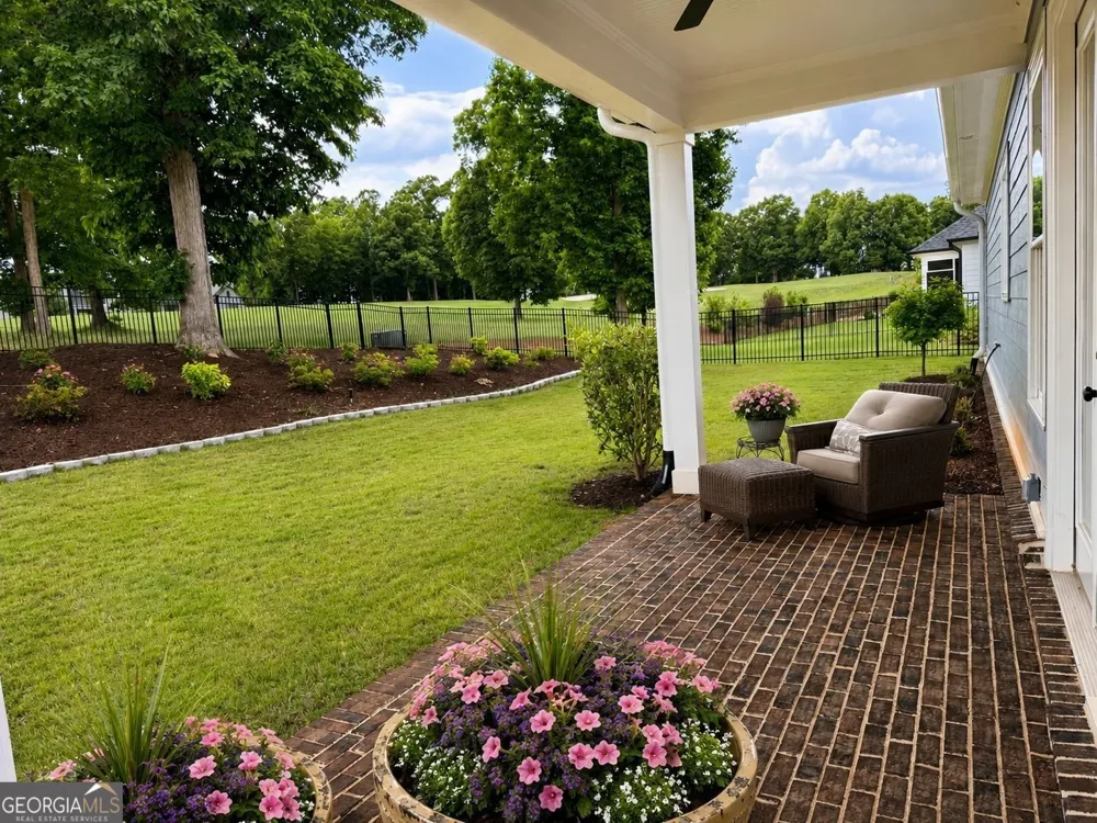 913 Indigo Bunting RD Statham, GA 30666
