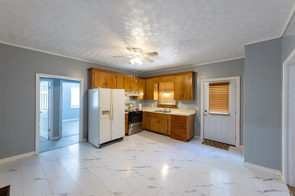 524 W Goodrich AVE Thomaston, GA 30286