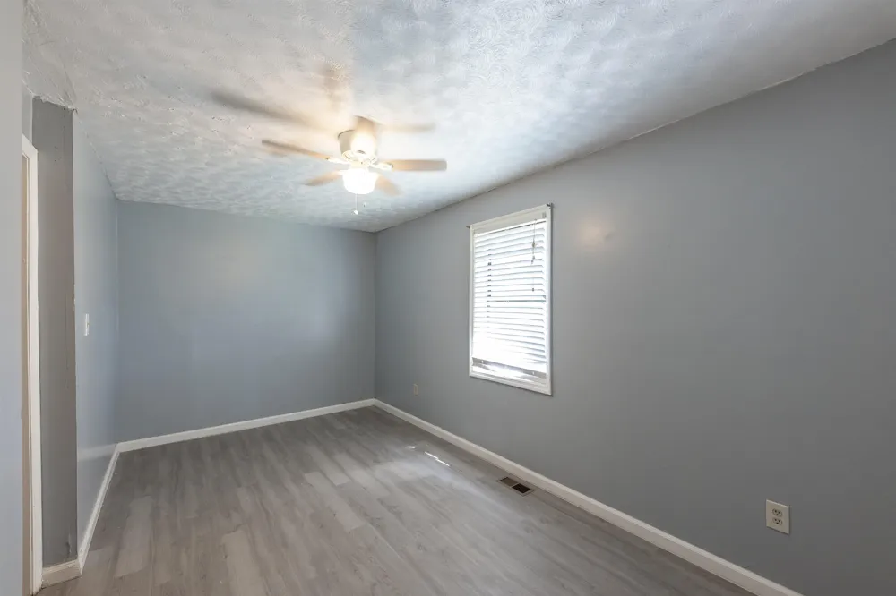 524 W Goodrich AVE Thomaston, GA 30286