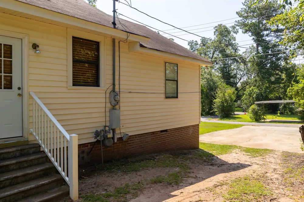 524 W Goodrich AVE Thomaston, GA 30286