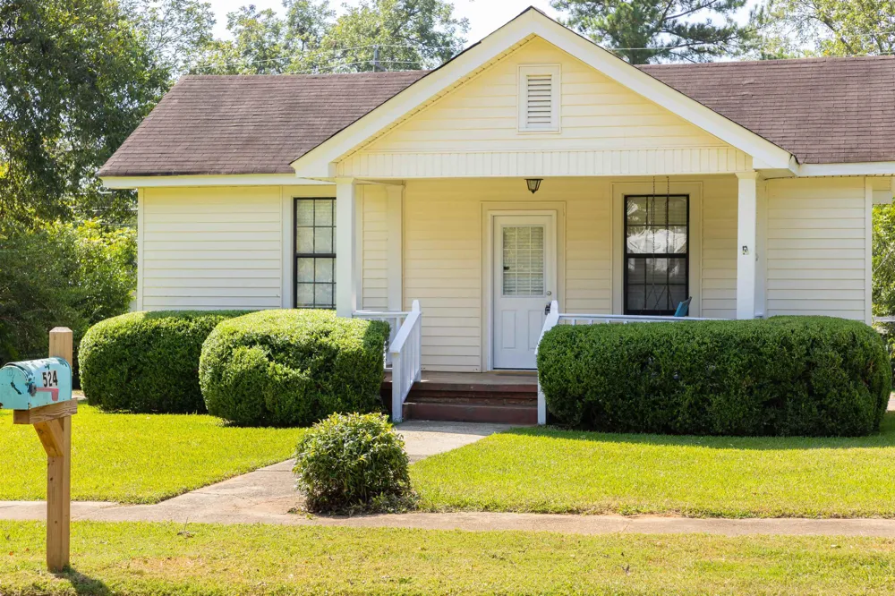 524 W Goodrich AVE Thomaston, GA 30286