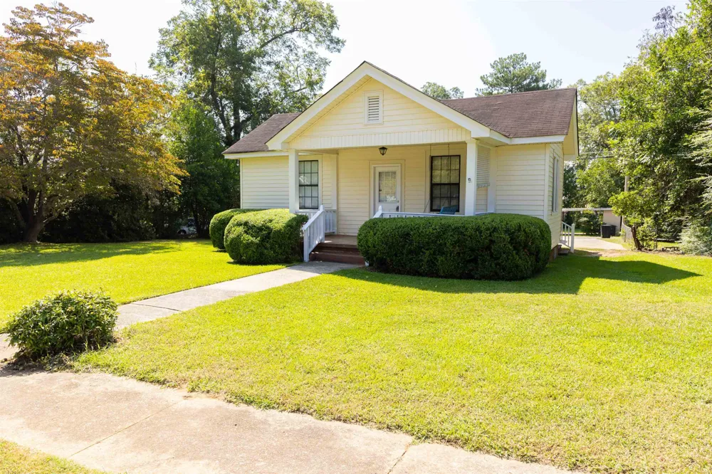 524 W Goodrich AVE Thomaston, GA 30286