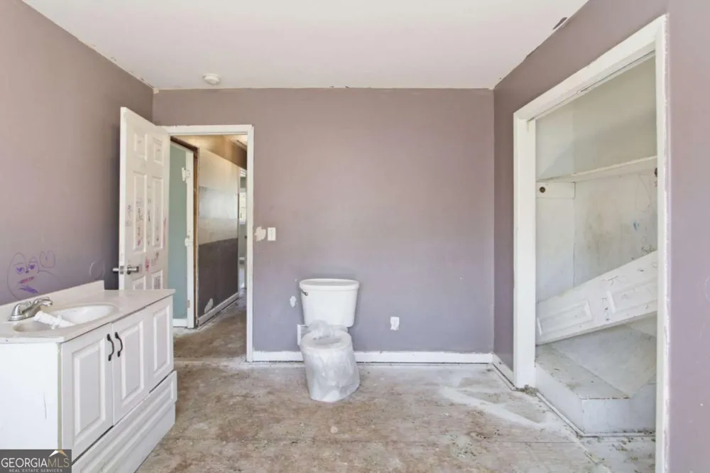 2459 Rockknoll DR Conley, GA 30288