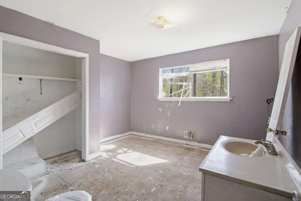 2459 Rockknoll DR Conley, GA 30288