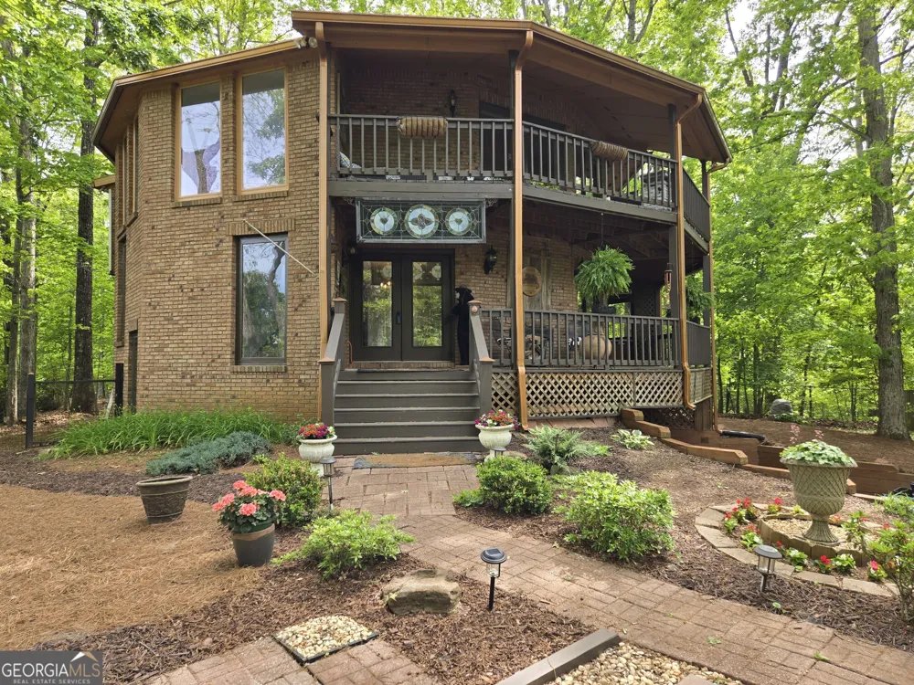 1900 Long Ridge RD Hiawassee, GA 30546