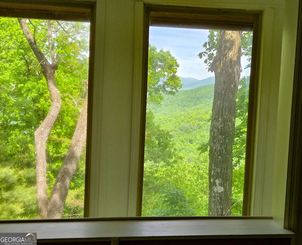 1900 Long Ridge RD Hiawassee, GA 30546
