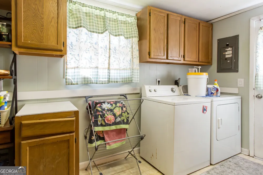 1705 Smith RD Waycross, GA 31503