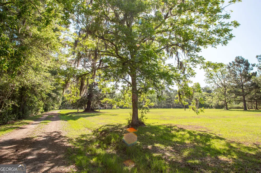 1705 Smith RD Waycross, GA 31503