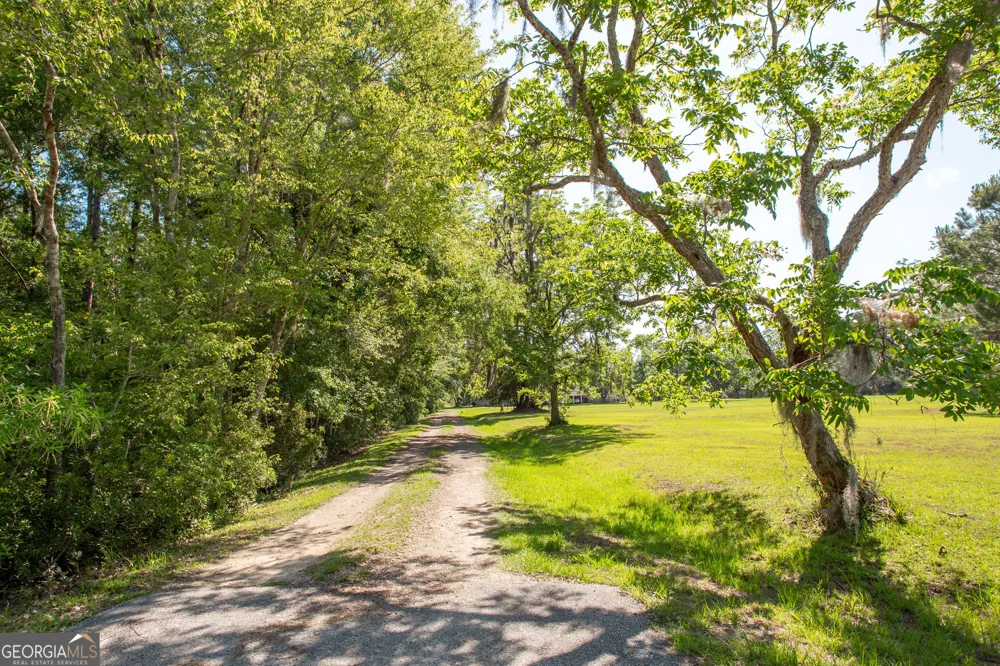 1705 Smith RD Waycross, GA 31503