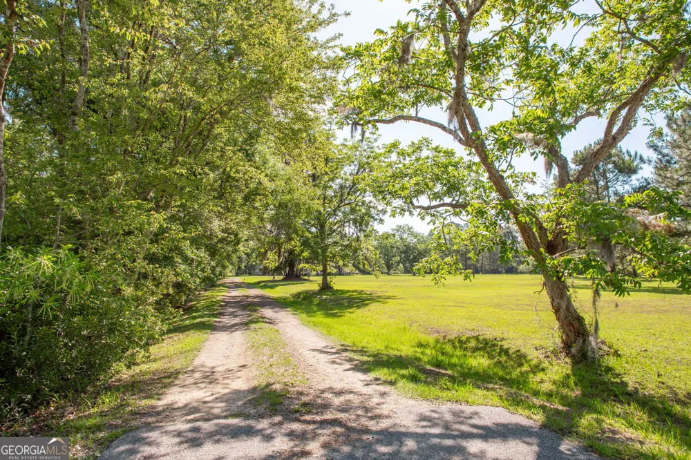 1705 Smith RD Waycross, GA 31503