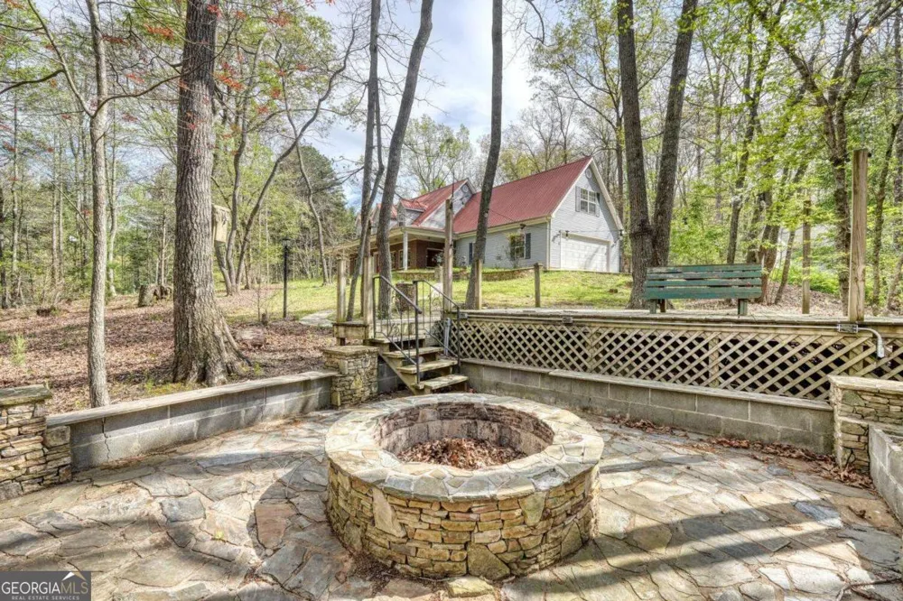 74 Timber LN Blairsville, GA 30512
