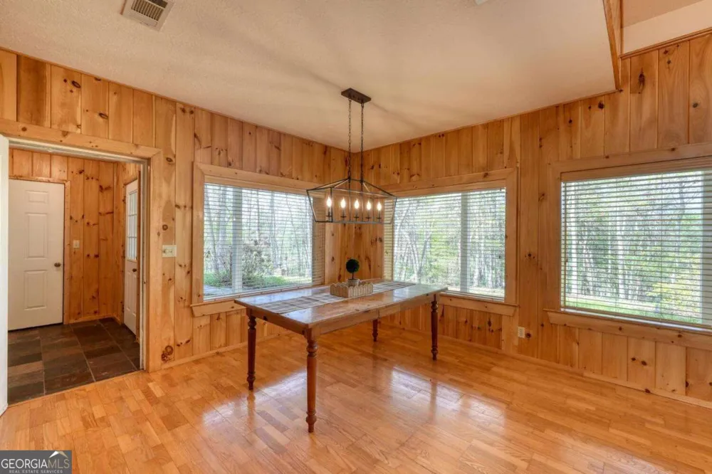 74 Timber LN Blairsville, GA 30512
