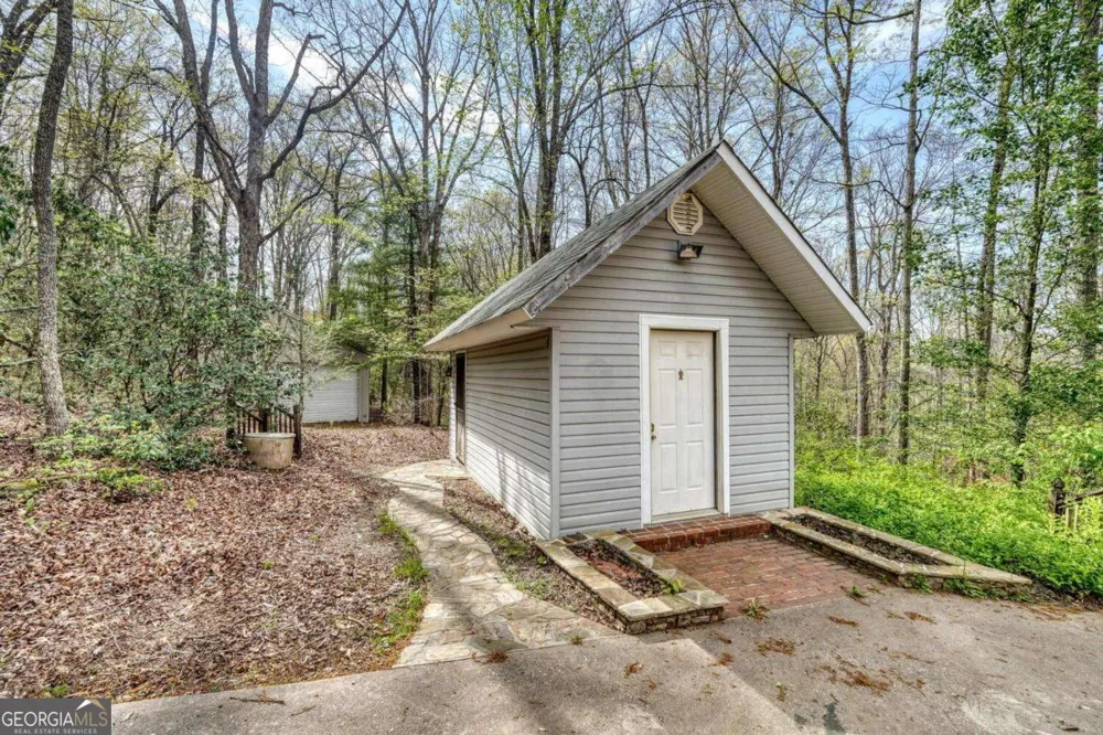 74 Timber LN Blairsville, GA 30512