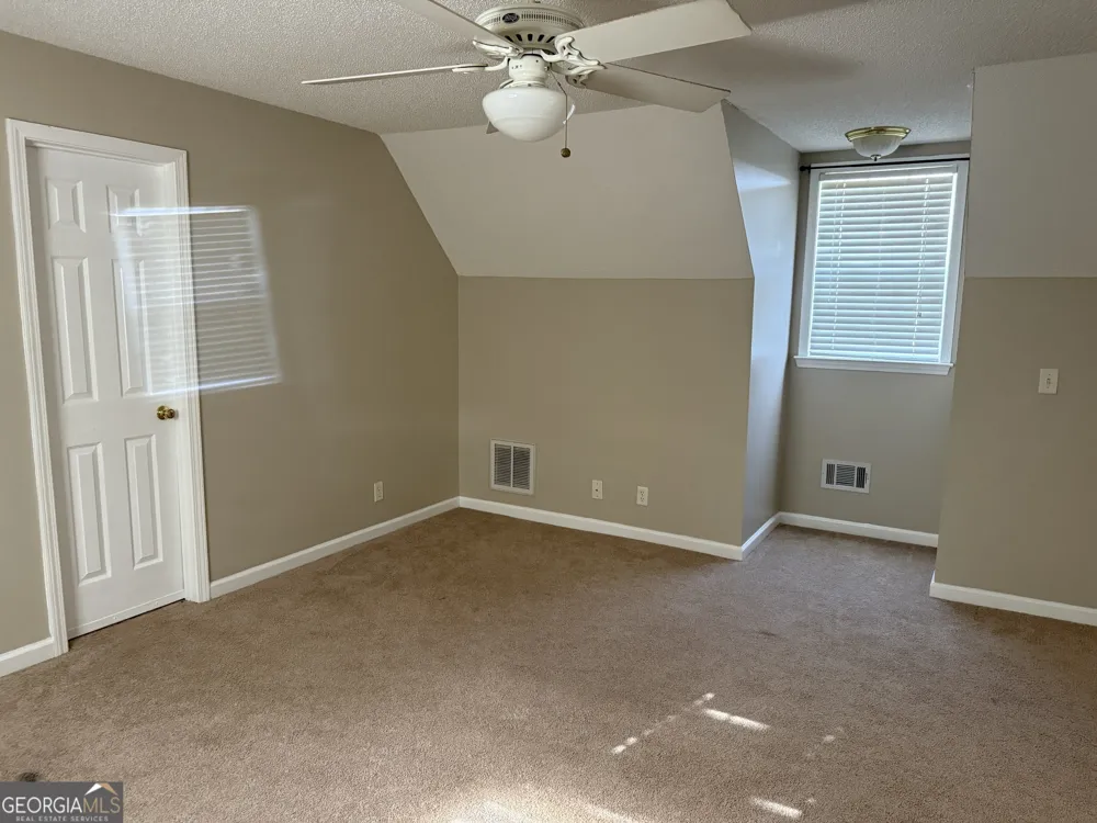 71 Williamson TRCE Williamson, GA 30292