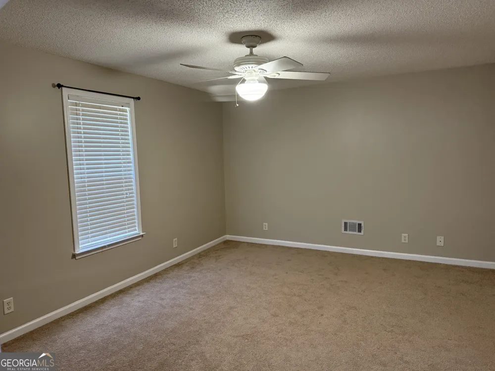 71 Williamson TRCE Williamson, GA 30292