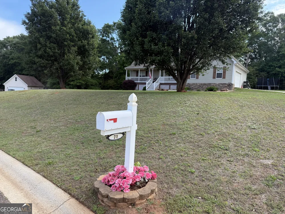 71 Williamson TRCE Williamson, GA 30292