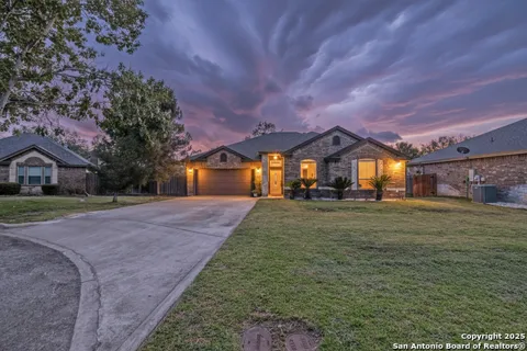 3 BRIAR COURT