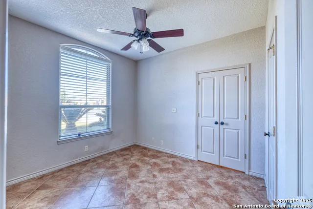3 BRIAR COURT Uvalde, TX 78801