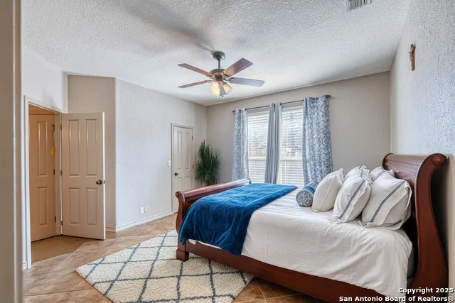 3 BRIAR COURT Uvalde, TX 78801