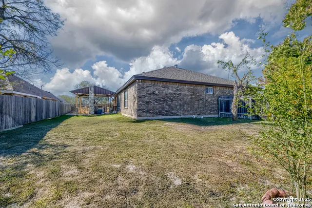 3 BRIAR COURT Uvalde, TX 78801