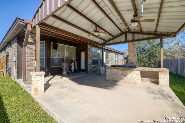 3 BRIAR COURT Uvalde, TX 78801