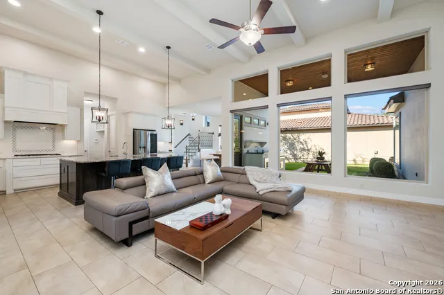 7106 Bluff Run San Antonio, TX 78257