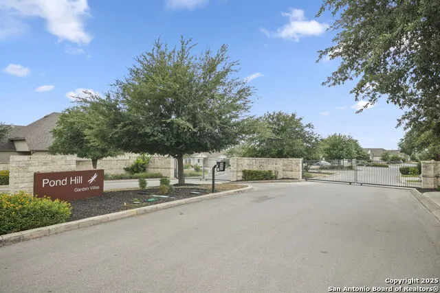 139 Bedingfeld Shavano Park, TX 78231
