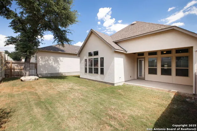 139 Bedingfeld Shavano Park, TX 78231