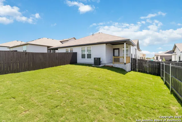492 Caymus Dr Buda, TX 78610