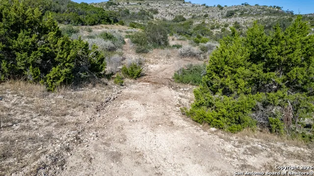22189 State Hwy 55 Uvalde, TX 78801