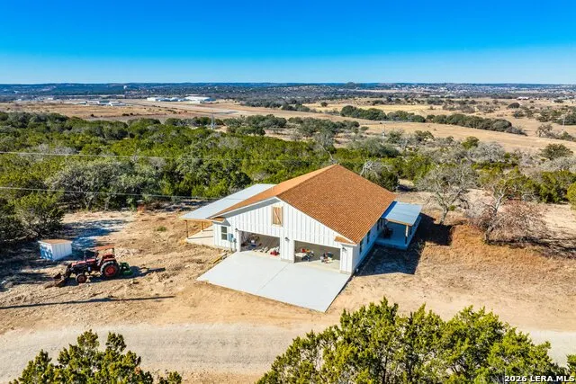 300 Peterson Farm Rd Kerrville, TX 78028