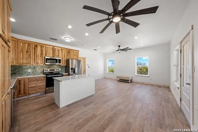 300 Peterson Farm Rd Kerrville, TX 78028