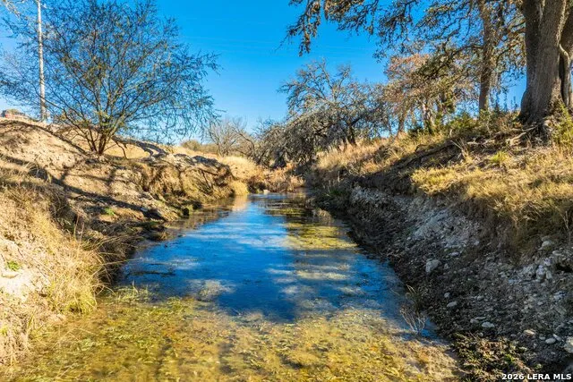 300 Peterson Farm Rd Kerrville, TX 78028